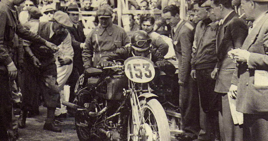 Mi-Ta 1938 - Omobono Tenni al controllo di Roma con la Gilera 500cc